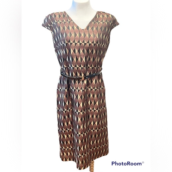 Dresses & Skirts - 🆕 👗Last One👗black/gold dress with black belt